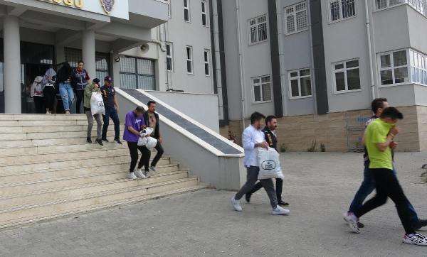 4 ilde &lsquo;sanal eskort&rsquo; dolandırıcılığı operasyonu: 12 tutuklama
