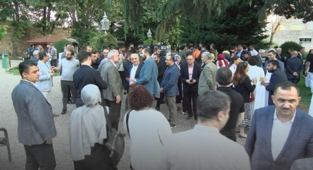 AK Parti İstanbul İl Başkanı Kabaktepe basın mensuplarıyla bir araya geldi 