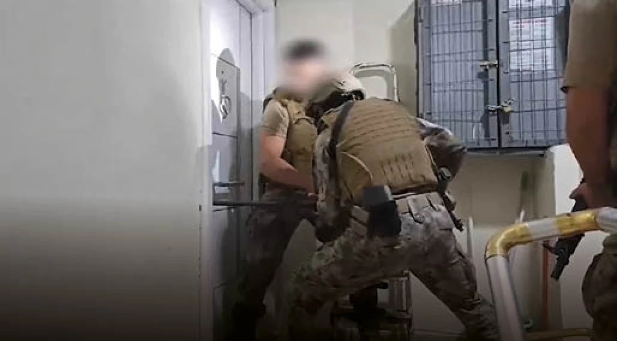 Ankara merkezli 2 ilde FETÖ'nün 'mahrem' yapılanmasına operasyon: 7 gözaltı