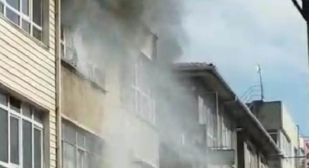 Ankara'da 2 katlı binada yangın