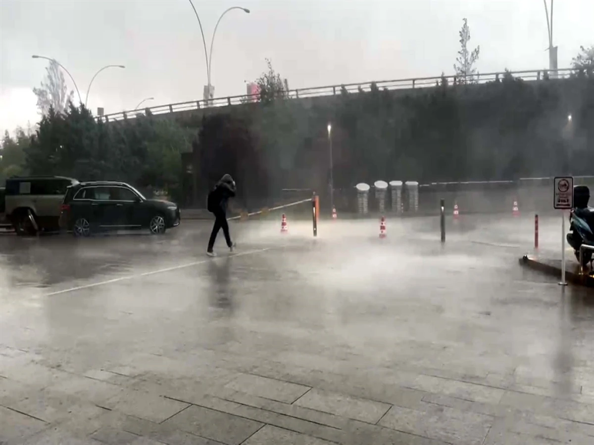 Ankara'da sağanak etkili oldu