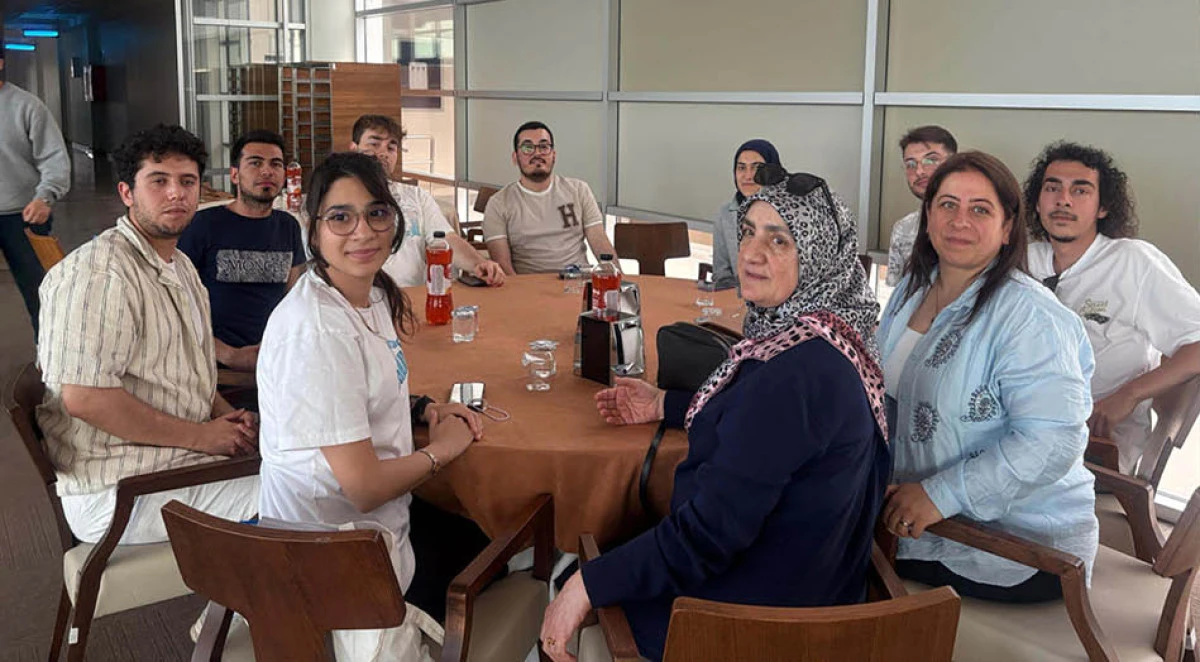 'Anneden Evlada Bir Dokunuş' projesiyle gurbet ve evlat hasretini bir sofrada dindirdiler