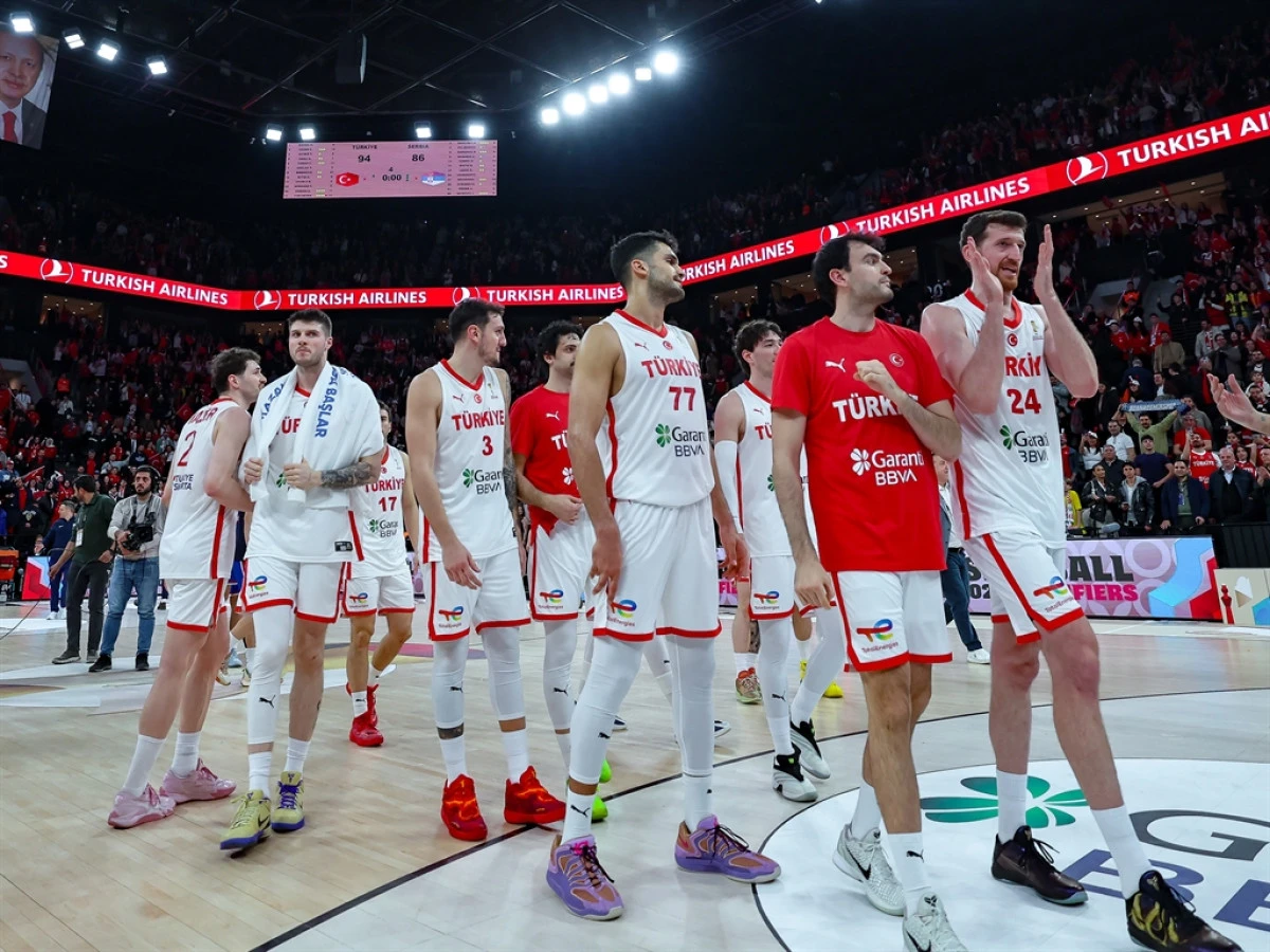Antalya&rsquo;ya giden A Milli Erkek Basketbol Takımı&rsquo;nda Onuralp kadrodan &ccedil;ıkarıldı