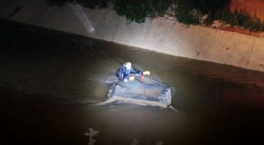  Babasından izinsiz aldığı otomobille kanala uçan Umut ve arkadaşı Volkan toprağa verildi