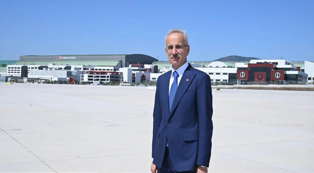 Bakan Uraloğlu: Hava yolu taşımacılığında ek seferler devreye alındı