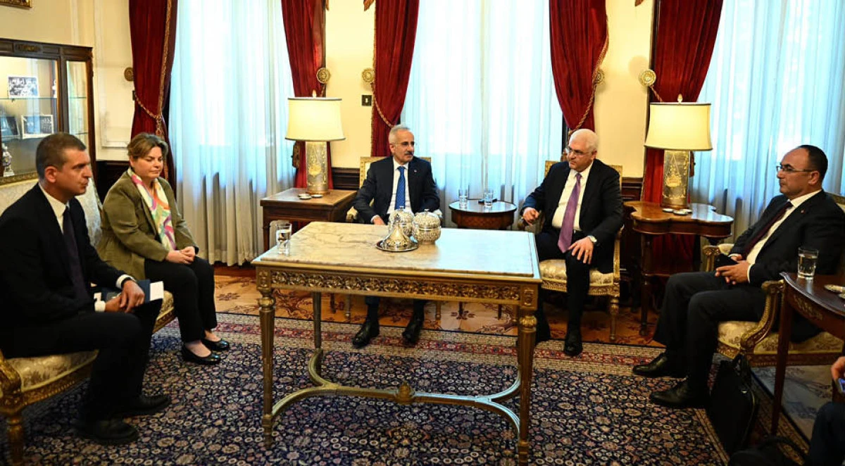 Bakan Uraloğlu, Türkiye'nin Sofya Büyükelçiliği'ni ziyaret etti