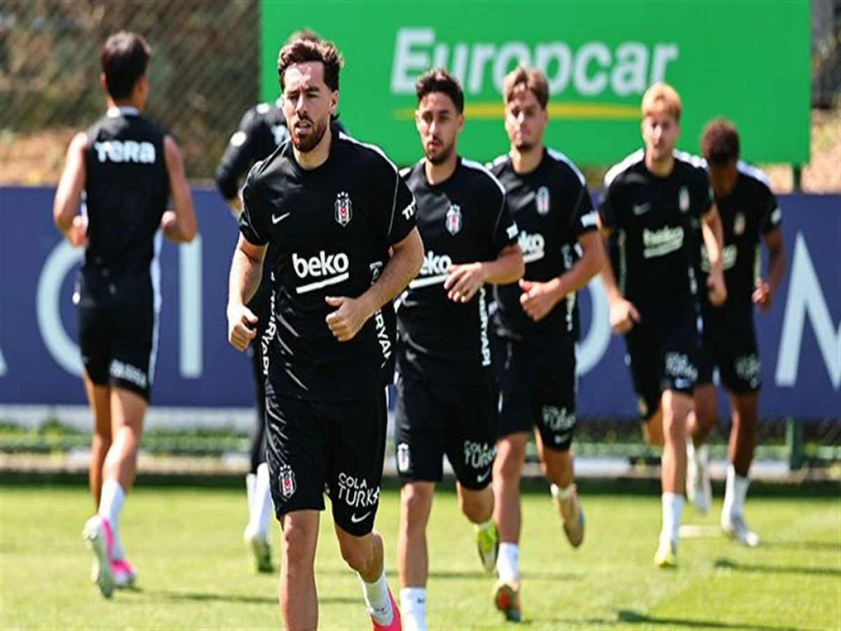 Beşiktaş, Midtjylland ma&ccedil;ı hazırlıklarını s&uuml;rd&uuml;rd&uuml;