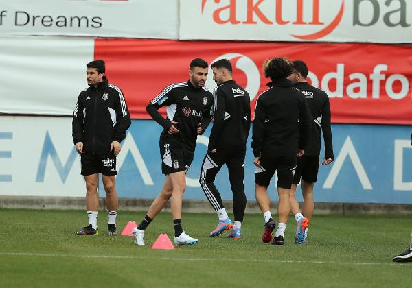 Beşiktaş’ta Ghezzal takımla çalışmalara başladı