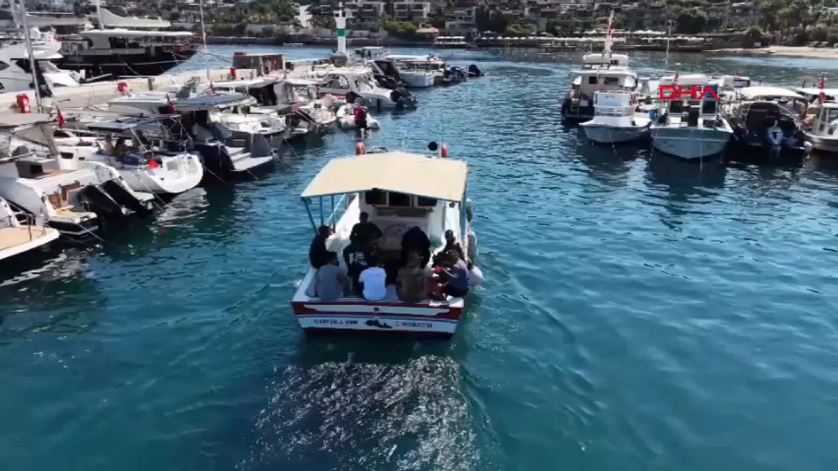 Bodrum&rsquo;da denizden 410 kilogram katı atık &ccedil;ıktı