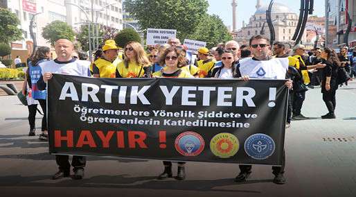  Bolu’da öğretmenler, eğitimde şiddete karşı yürüdü