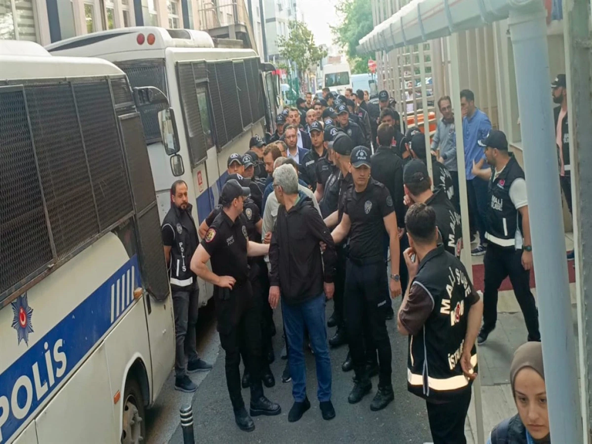 B&uuml;y&uuml;k&ccedil;ekmece Belediyesi&rsquo;ne y&ouml;nelik &lsquo;yolsuzluk&rsquo; davasında Hasan Akg&uuml;n: Su&ccedil; &ouml;rg&uuml;t&uuml; iddialarını reddediyorum
