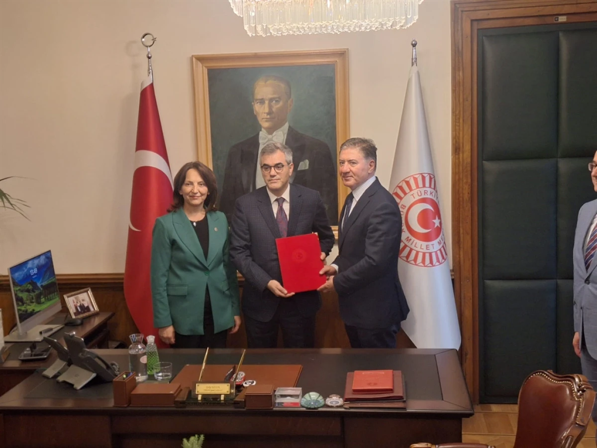 CHP'nin TBMM Başkan adayı, Uğur Bayraktutan oldu 