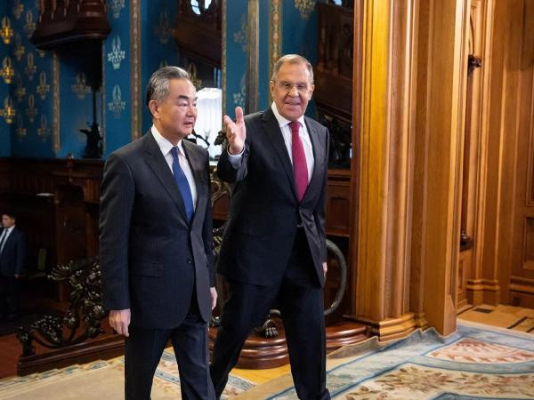 Çin Dışişleri Bakanı Yi, Rus mevkidaşı Lavrov ile görüştü