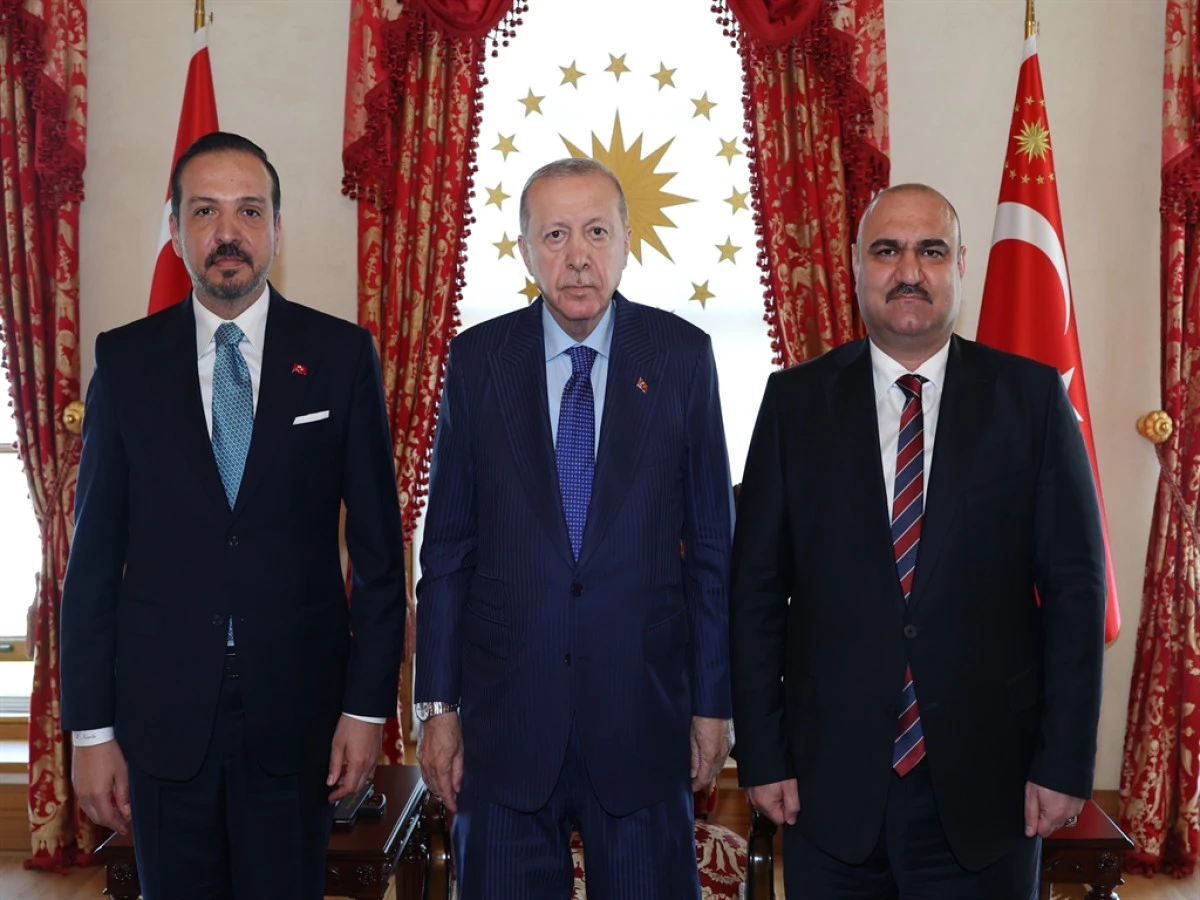 Cumhurbaşkanı Erdoğan, Kerk&uuml;k Valisi ve Irak T&uuml;rkmen Cephesi Başkanı Mehmet Seman Ağa'yı kabul etti 