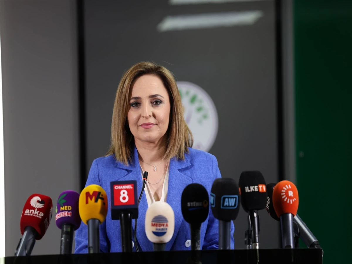 DEM Parti'li Doğan: Ge&ccedil;iş hukuku yasasını bir an evvel Meclis'e getirmeliyiz
