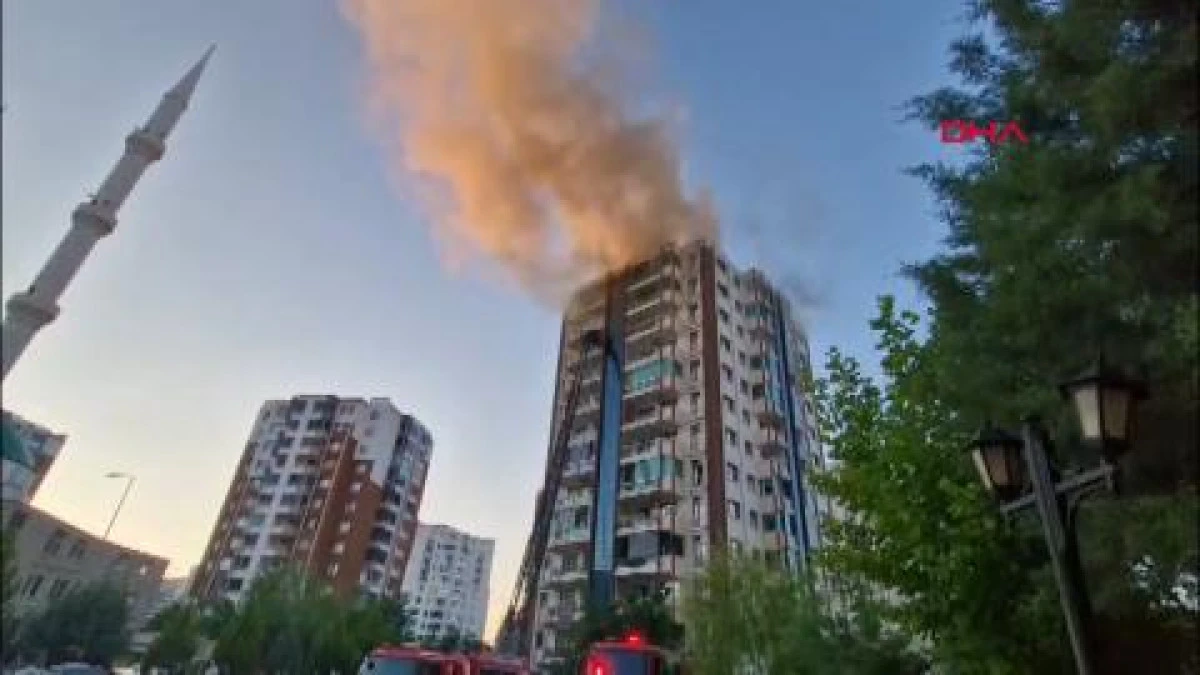 Diyarbakır'da 13 katlı apartmanda yangın: