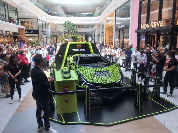 LEGO Technic Lamborghini Sián FKP 37 görenleri şaşırttı