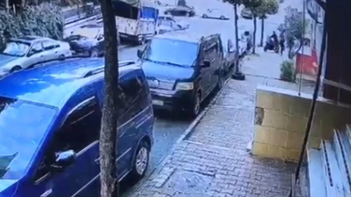 Esenler'de motosiklet hırsızları su&ccedil;&uuml;st&uuml; yakalandı