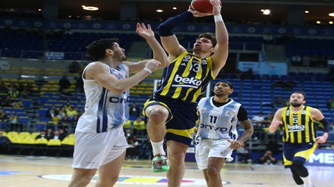 Fenerbahçe Beko, evinde konuk ettiği Büyükçekmece Basketbol'u 92-90 mağlup etti