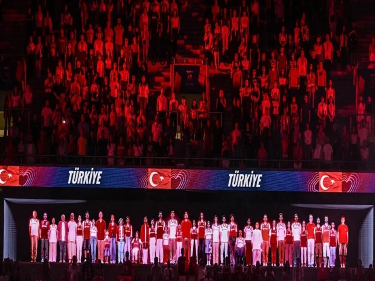 Filenin Sultanları&rsquo;na hologram trib&uuml;n desteği