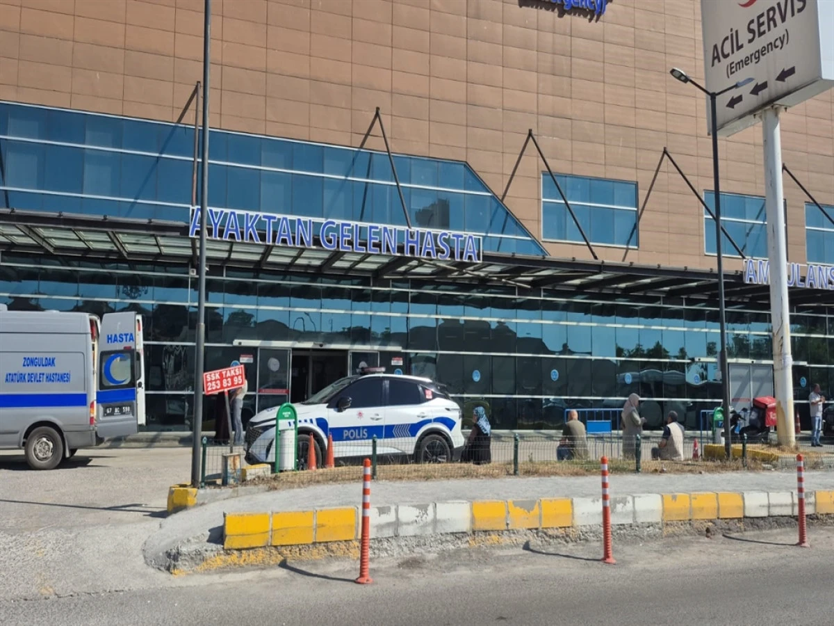 G&uuml;venlik g&ouml;revlisi alacak tartışmasında zabıta memurunu tabancayla yaraladı
