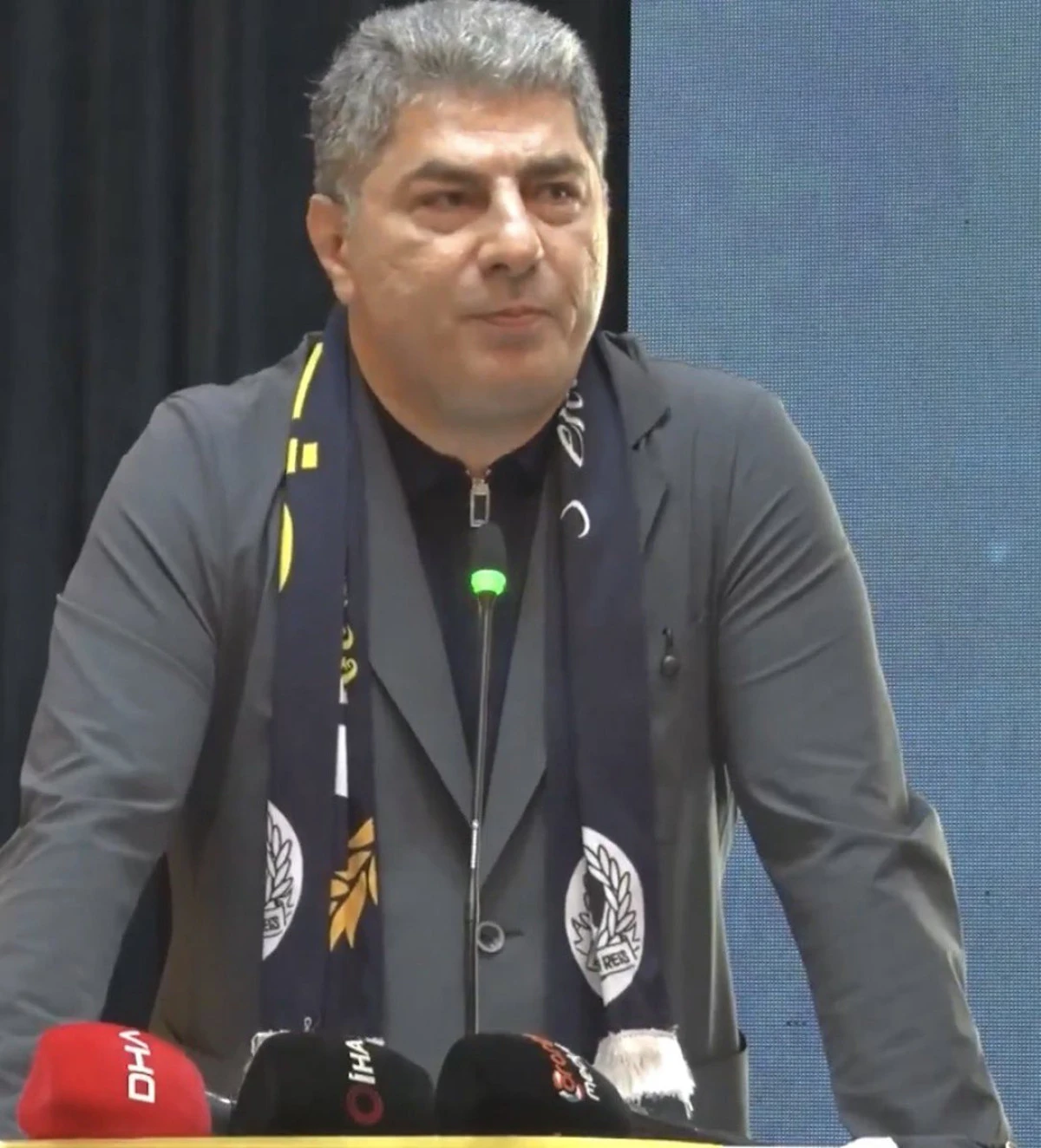 Hakan Safi: Se&ccedil;ildiğimiz takdirde bu hasretin 13 yıla &ccedil;ıkmayacağının s&ouml;z&uuml;n&uuml; veriyorum