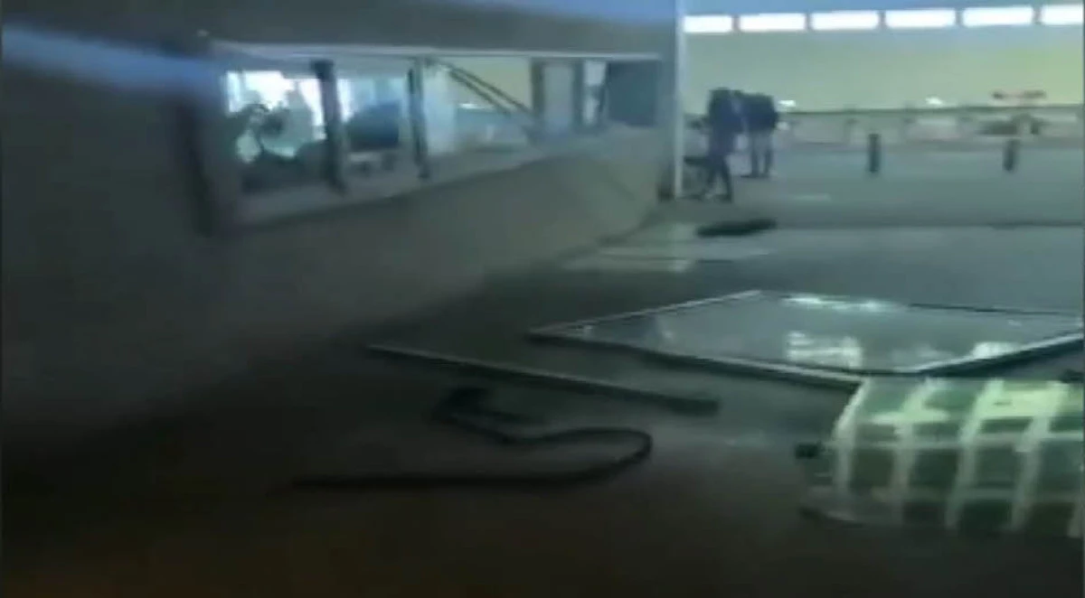İsrail'de ABD Konsolosluğu yakınlarına düşen füze binada hasara yol açtı