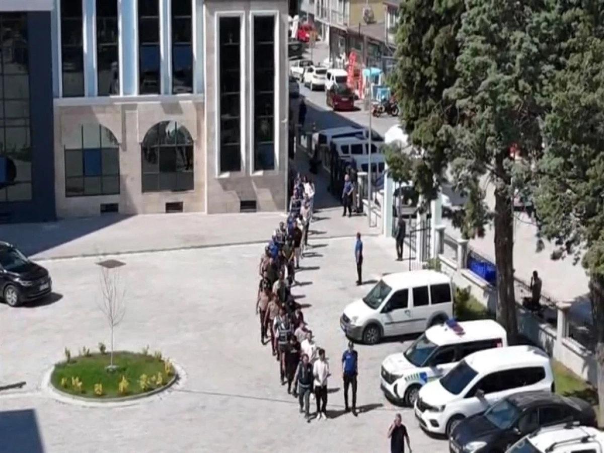 K&uuml;tahya'da uyuşturucu operasyonu; 28 g&ouml;zaltı
