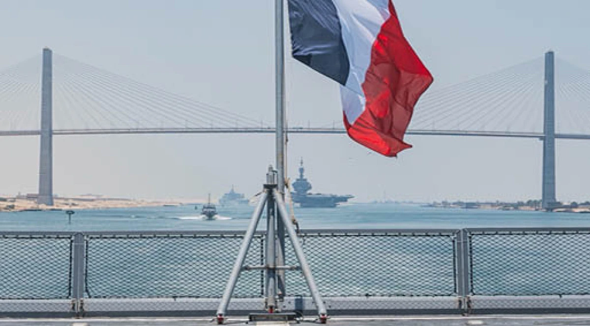 Macron: Charles de Gaulle gemisi Fransa'daki limanına d&ouml;n&uuml;yor