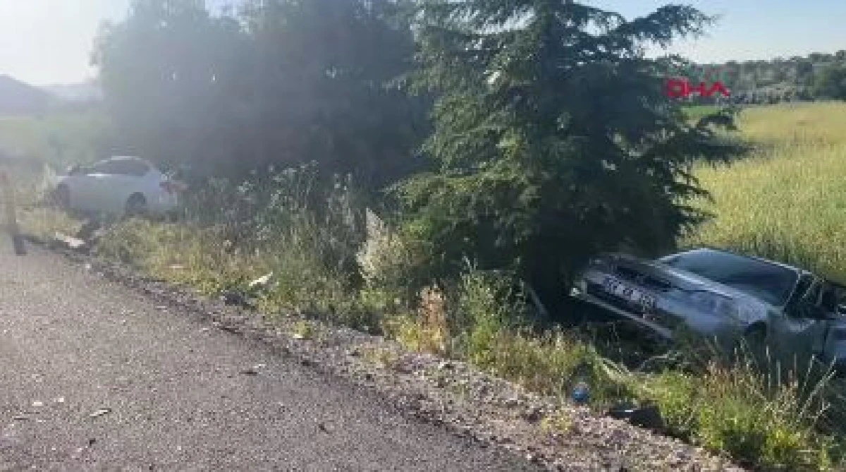 Nevşehir'de park halindeki otomobile &ccedil;arptı: 1 &ouml;l&uuml;, 1 yaralı