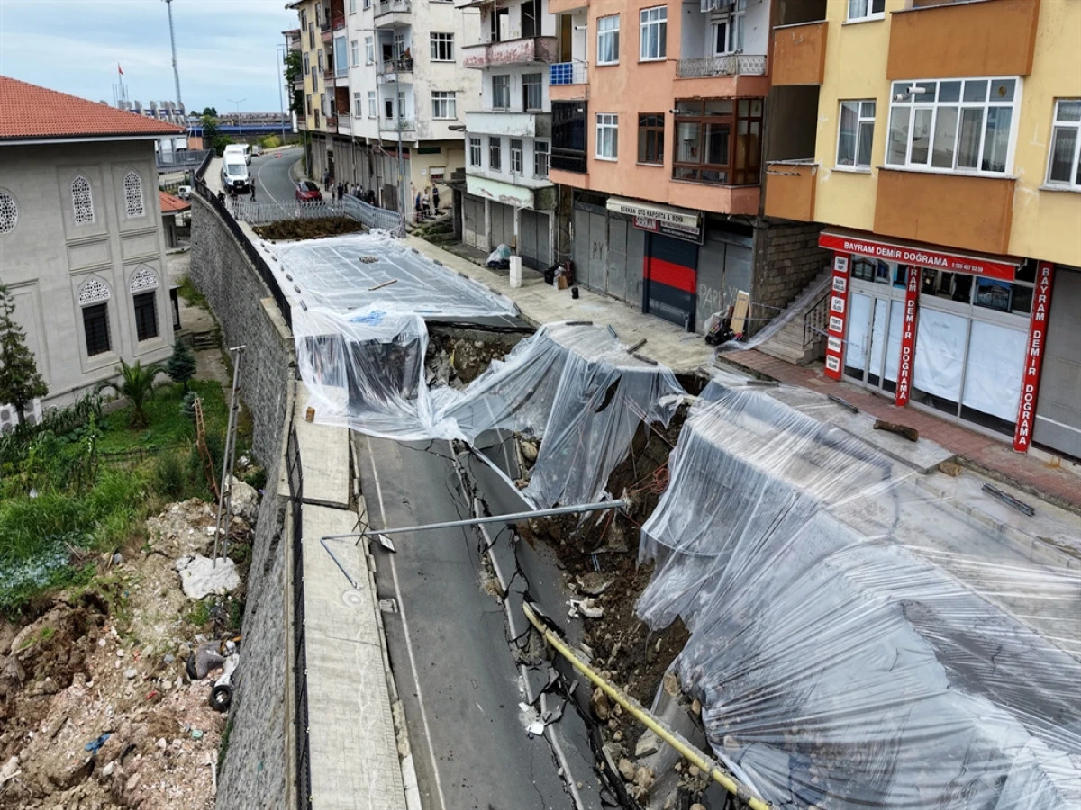 Rize&rsquo;de &ccedil;&ouml;ken yolda &ouml;nlem