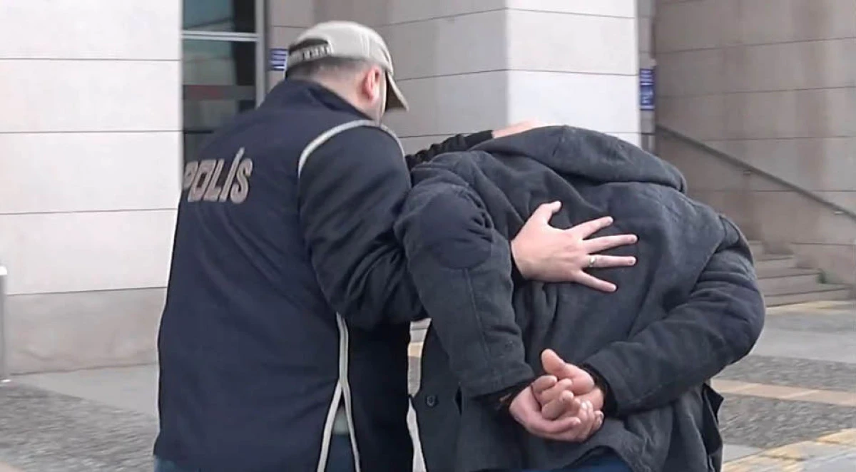 Sahte dolarları ATM&rsquo;lerden sisteme sokup haksız kazan&ccedil; sağlayan şebekeye operasyon: 9 g&ouml;zaltı