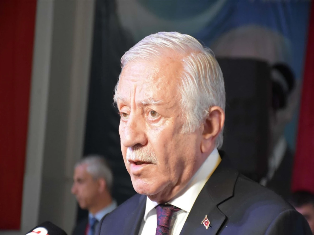 'Se&ccedil;ilmiş bir belediye başkanının hizmetten uzak durması &uuml;z&uuml;nt&uuml; verici'