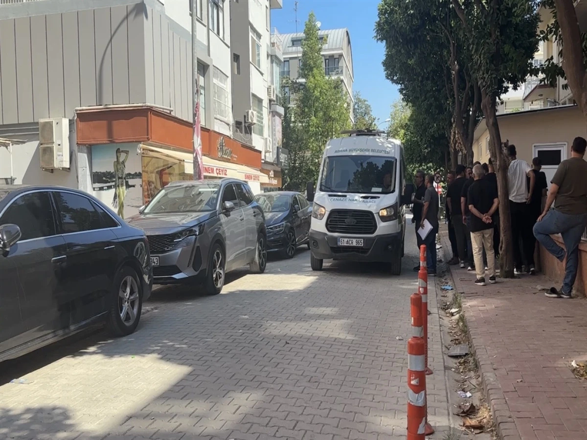 Seyir tepesindeki cinayete tanık oldukları i&ccedil;in &ouml;ld&uuml;r&uuml;lm&uuml;şler
