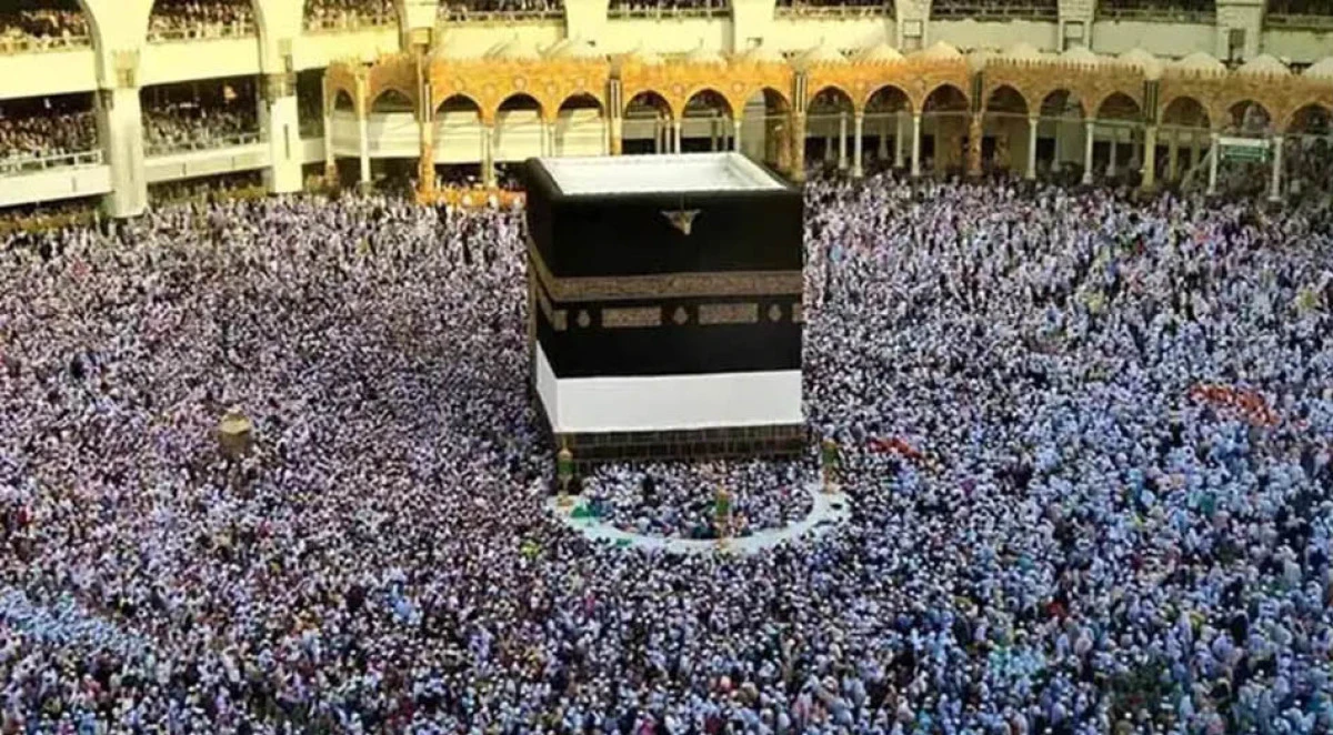 Suudi Arabistan'da 75 binden fazla hacı adayı geri gönderildi