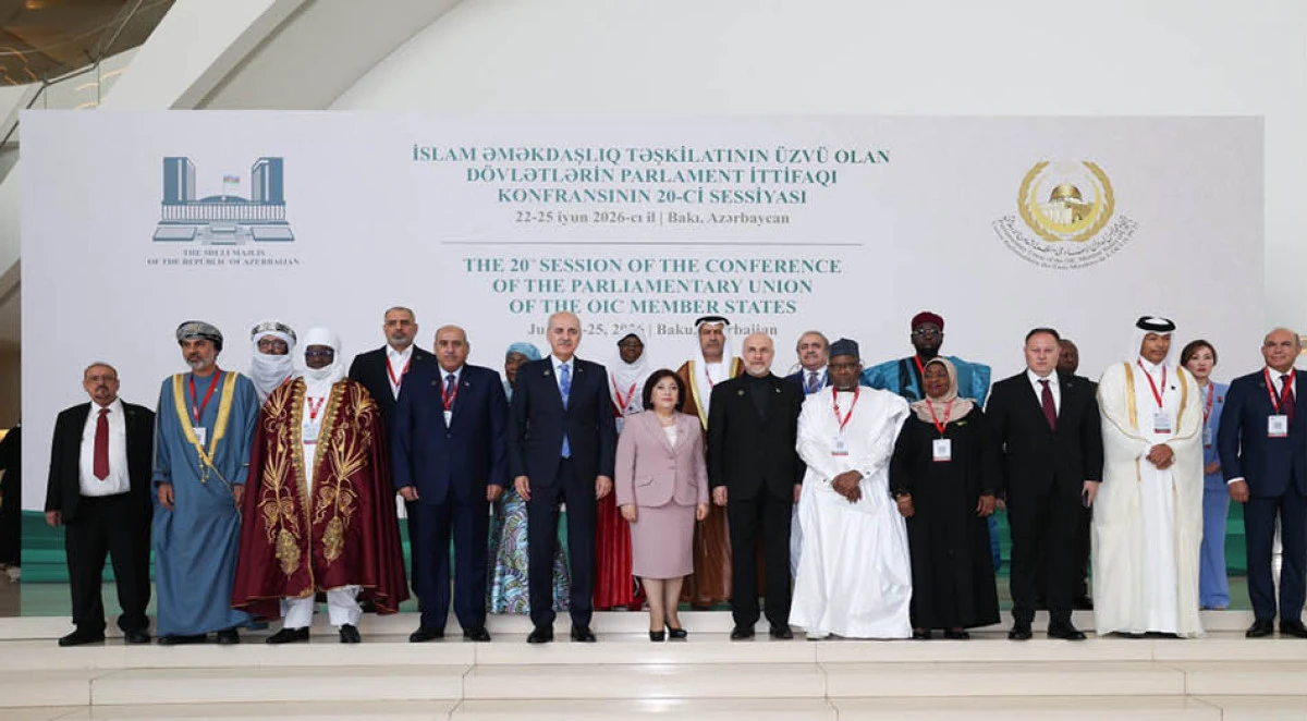 TBMM Başkanı Kurtulmuş, İSİPAB Konferansı'nda aile fotoğrafı &ccedil;ekimine katıldı