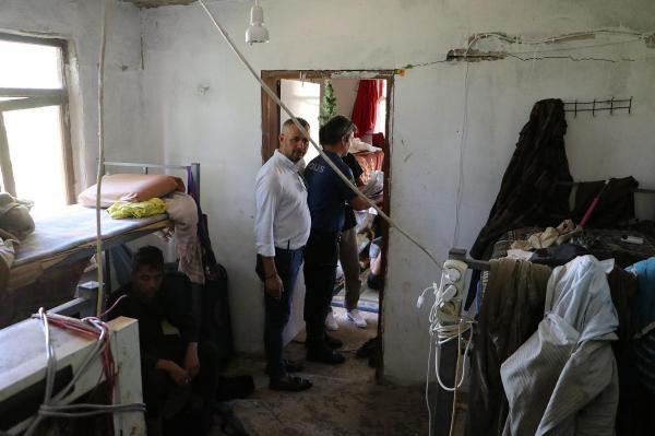 Tekirdağ'da çekçek' ile atık toplayan Afganlara operasyon