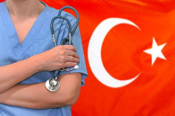 Yılın ilk 6 ayında sağlık hizmeti için Türkiye'ye gelen turist sayısı 746 bine yükseldi