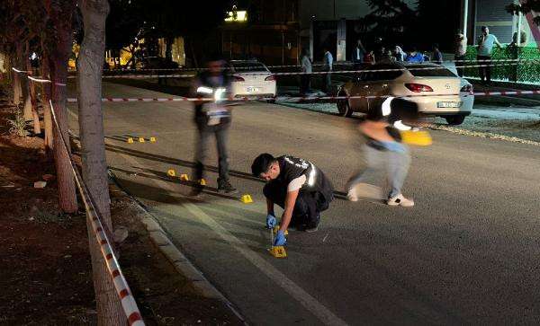 Yolda yürürken silahlı saldırıda hayatını kaybetti