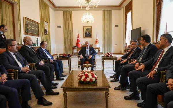 YSK Başkanı Yener, Cumhurbaşkanı mazbatasını TBMM Başkanı Şentop'a teslim etti
