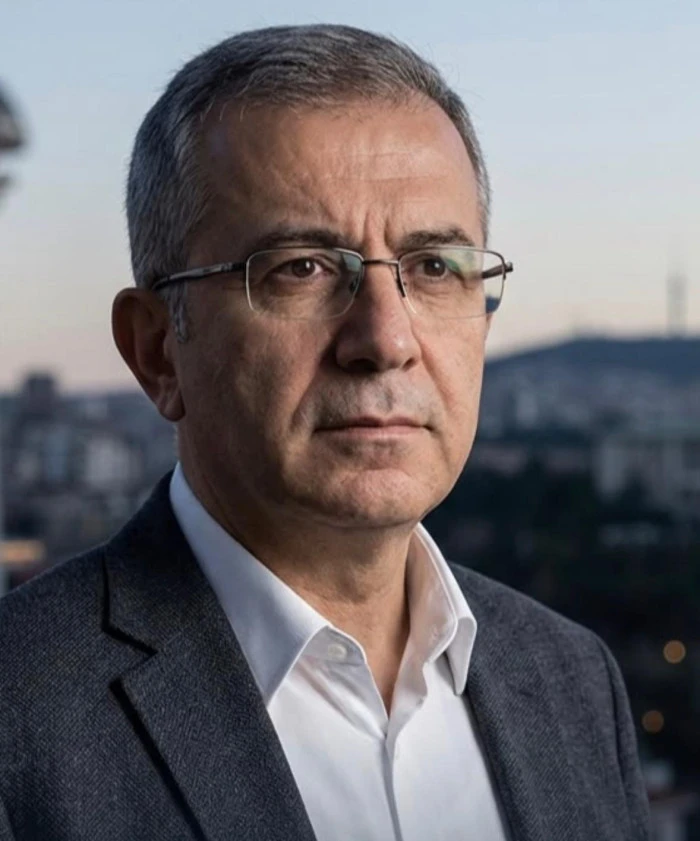 &Ouml;zg&uuml;r AYDIN